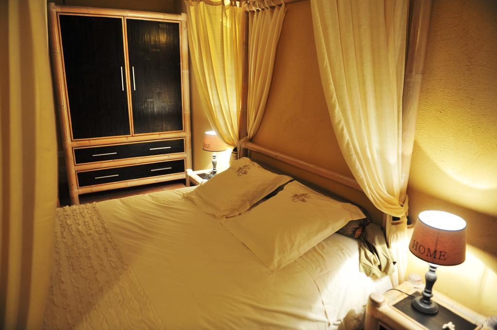 Chambres D'Hotes Le Puits D'Amour Mirandol-Bourgnounac Buitenkant foto